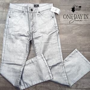 AG Adriano Goldschmied Coated Denim Crop Flare Jeans Size 27 (4)